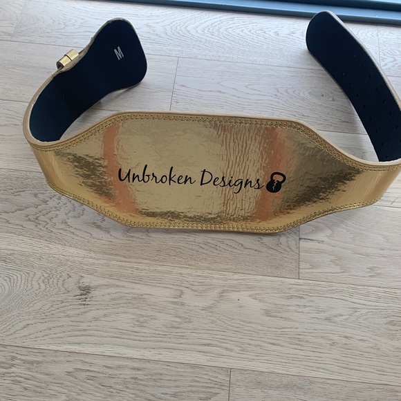 Weightlifting belt - Picture 1 of 4